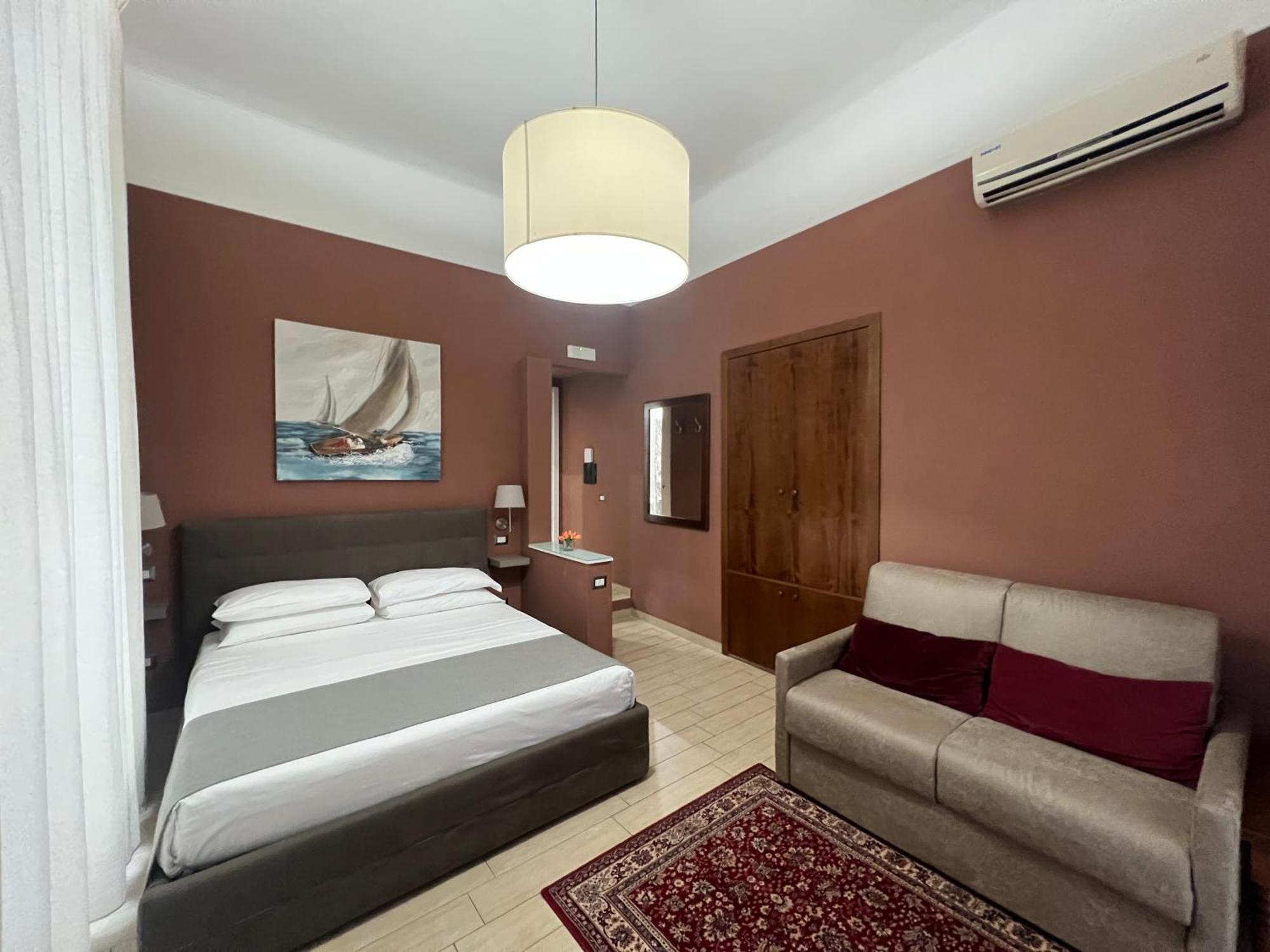 Relais Ranieri Bed & Breakfast Наполи Екстериор снимка